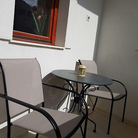 Apartment Vice Mali Split Eksteriør billede